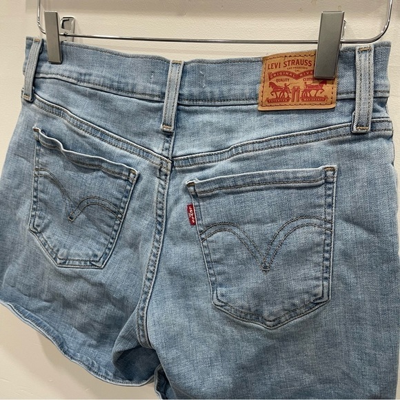 Levi’s Mid Length Jean Shorts Women’s 27 - Picture 6 of 10